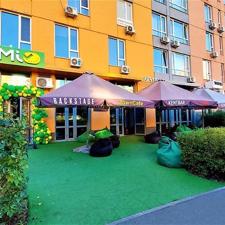 Смарт-Апартаменти На 1 Поверсі Kiev Ngoại thất bức ảnh